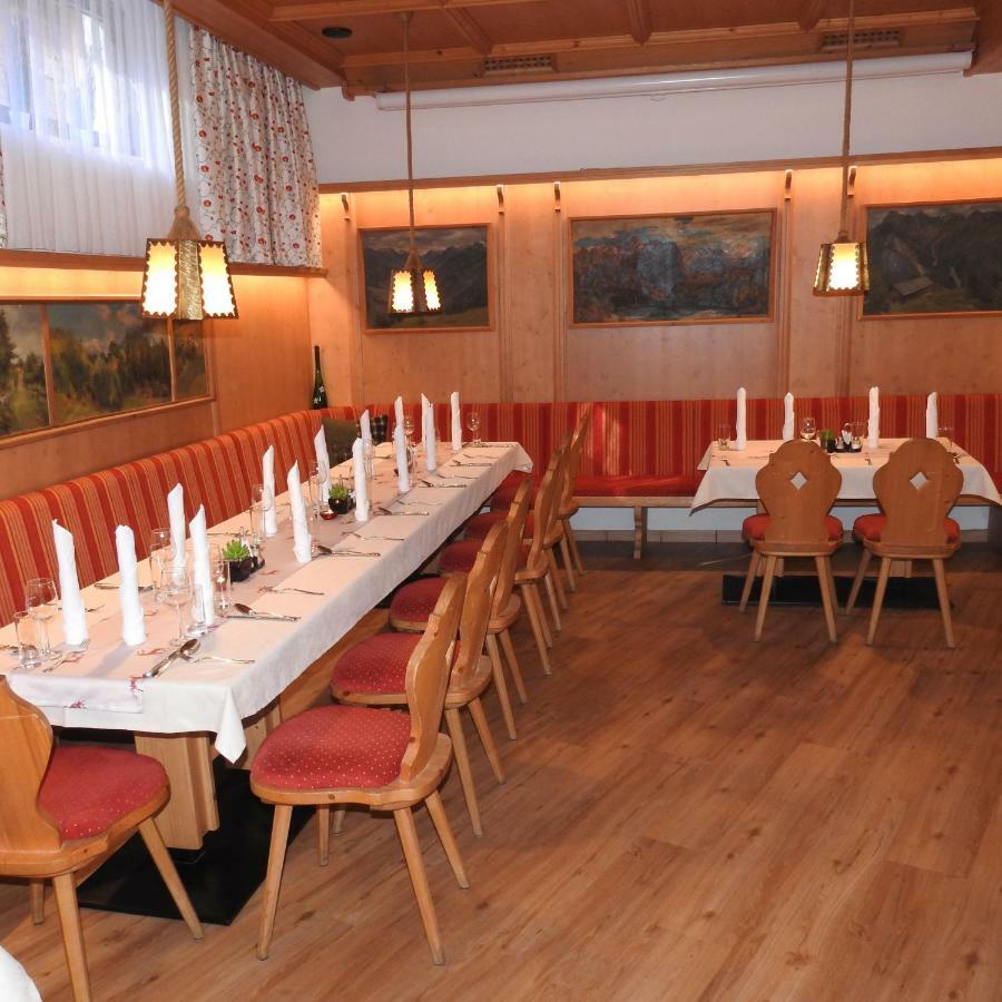 ホテルGasthof Piburger See オエッツ エクステリア 写真